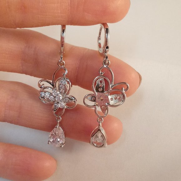 18K White Gold Filled Luxury Butterfly Diamond Zircon Dangle Earrings 1.25 each - Picture 3 of 3